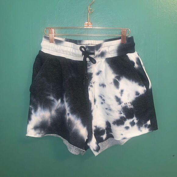 Balance Athletica Tie Dye Shorts size Medium - Picture 1 of 4